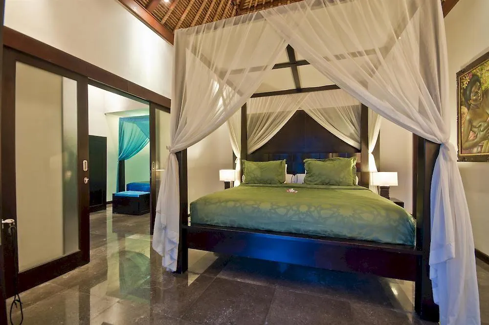 Villa Mahkota Seminyak