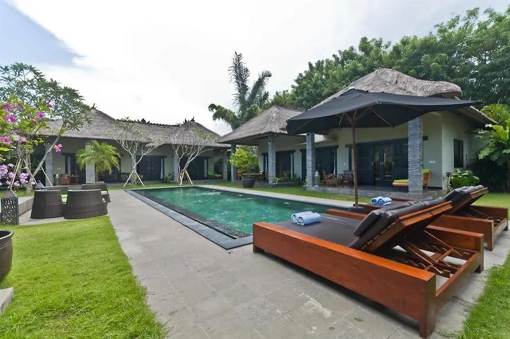 Villa Mahkota Seminyak